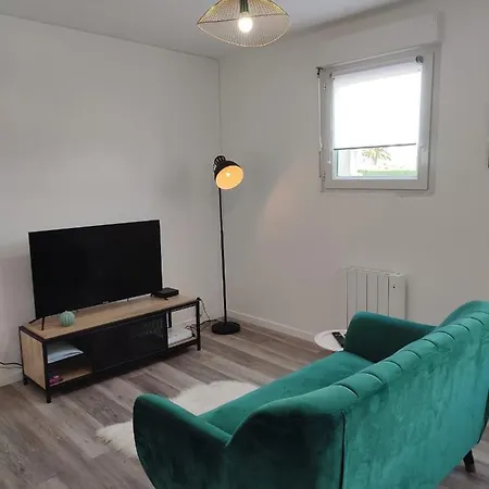 Apartment Calme Et T1 Bis