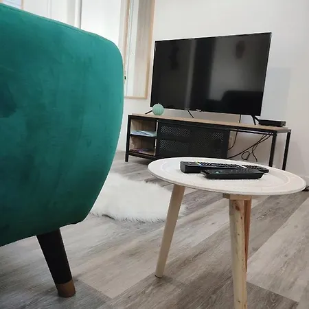 Calme Et T1 Bis Apartment